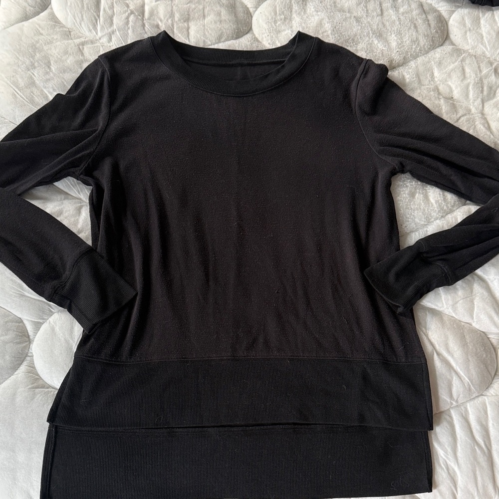 Alo Yoga Long Sleeve Women's Top